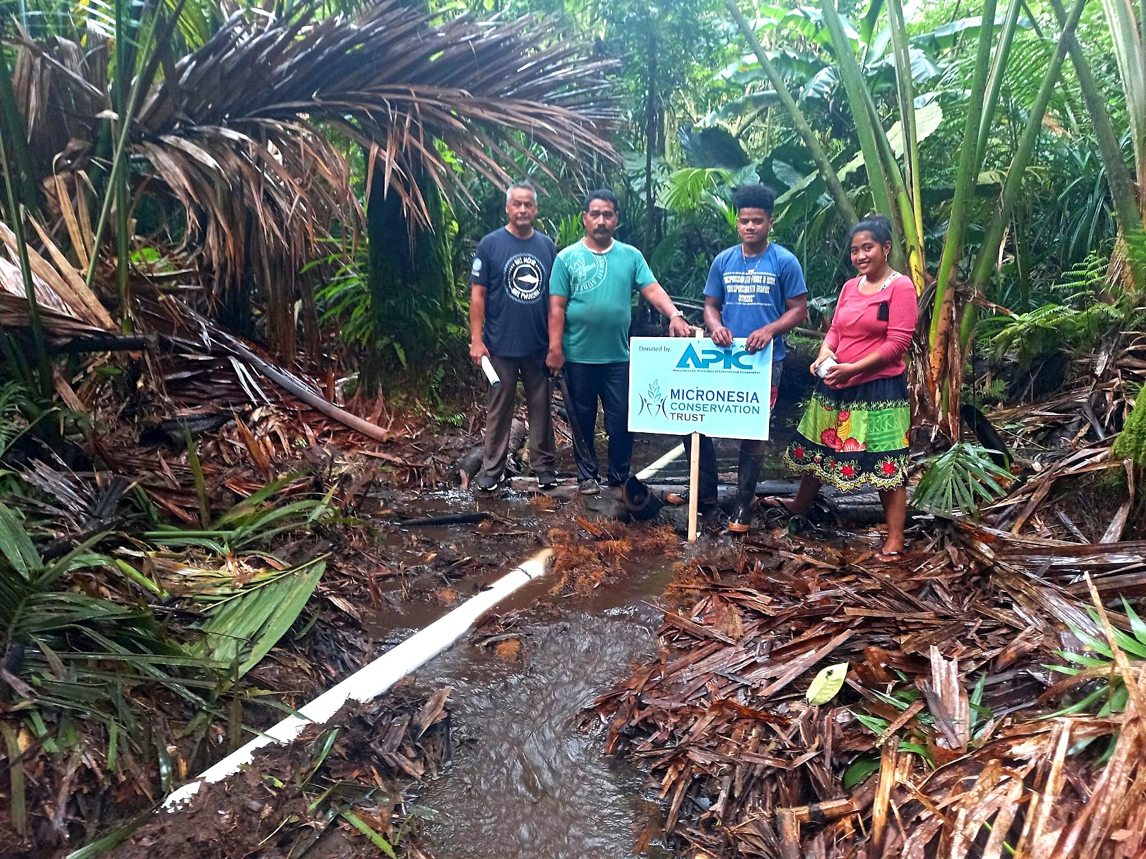 ミクロネシア連邦ポンペイ州キチ地区チャマラロン村の配水管取り換え工事支援